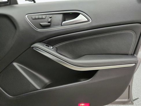 Used 2017 Mercedes-Benz GLA 250 4MATIC image 24