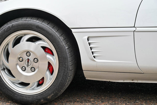Used 1995 Chevrolet Corvette Coupe RWD image 56