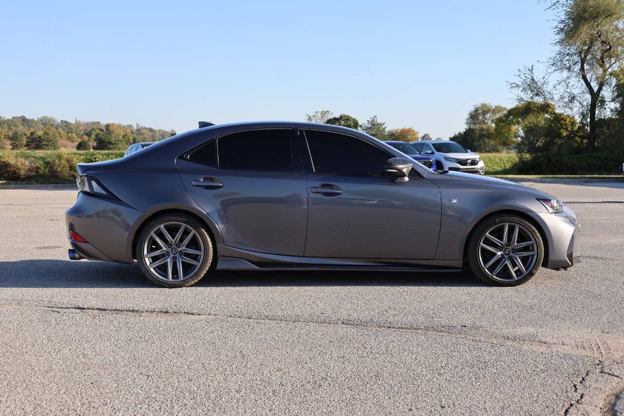 Used 2019 Lexus IS 300 F Sport w/ F Sport Package AWD/4WD image 7