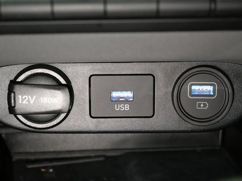 Used 2023 Hyundai Elantra SEL w/ Convenience Package FWD image 21
