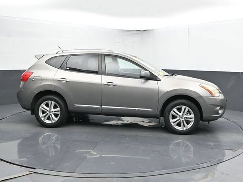 Used 2013 Nissan Rogue SV w/ Premium Pkg AWD/4WD image 4