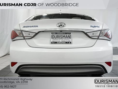Used 2014 Hyundai Sonata Hybrid image 6