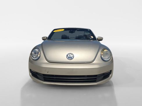 Used 2016 Volkswagen Beetle 1.8T SE FWD image 8