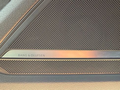 Used 2021 Audi A6 Premium Plus w/ Premium Plus Package image 24