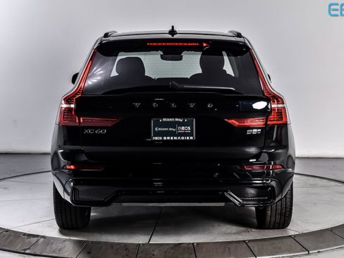 Used 2025 Volvo XC60 B5 Plus AWD/4WD image 5