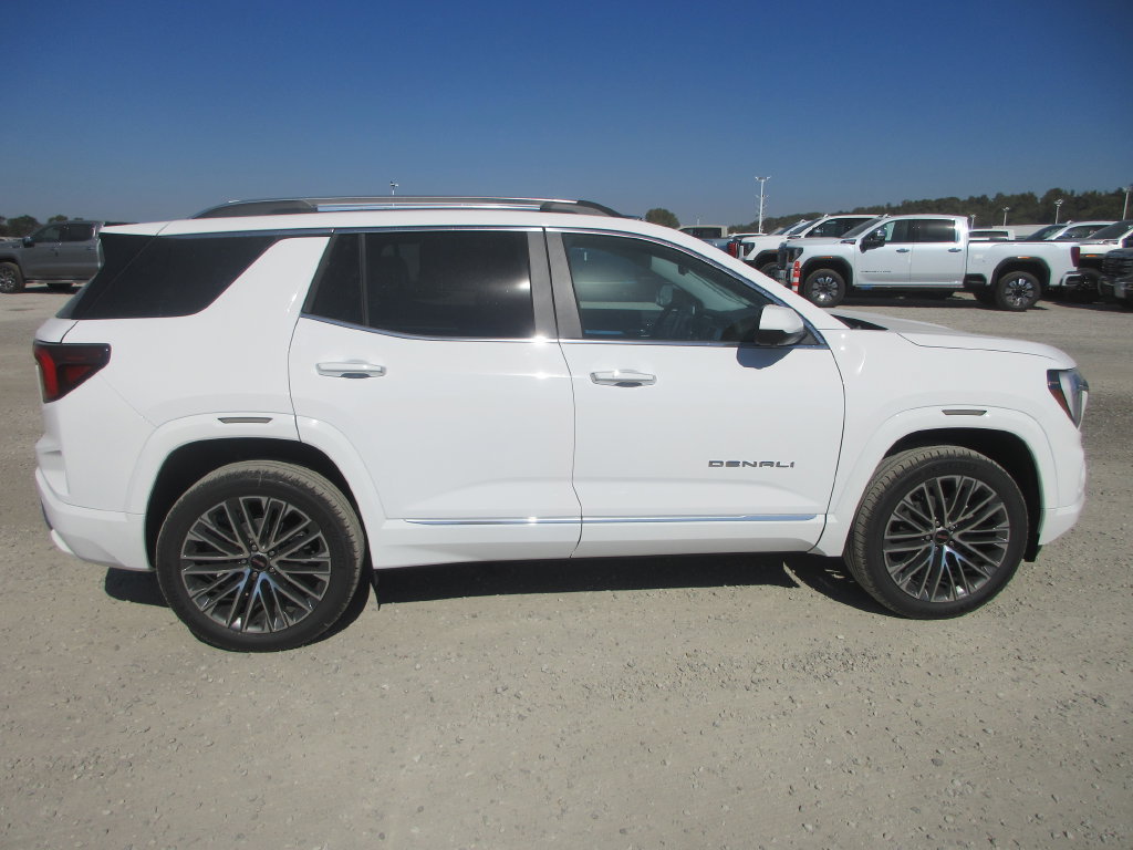 New 2027 GMC Terrain Denali AWD/4WD image 3