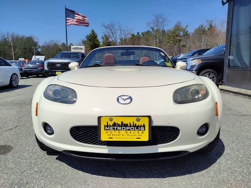 Used 2006 MAZDA MX-5 Miata Grand Touring w/ Premium Pkg image 3