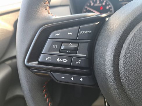 Certified 2025 Subaru Crosstrek 2.5i Limited w/ Crosstrek Mirror Package image 21