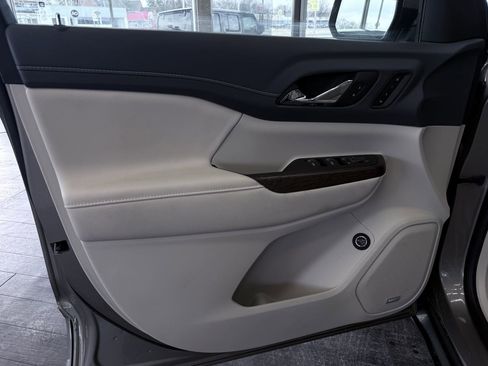 Used 2023 GMC Acadia Denali w/ Denali Ultimate Package image 26