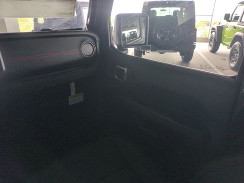 New 2026 Jeep Wrangler Unlimited Rubicon 392 image 18