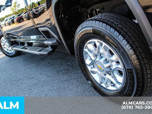 Used 2025 Chevrolet Silverado 3500 LT w/ Safety Package AWD/4WD image 14