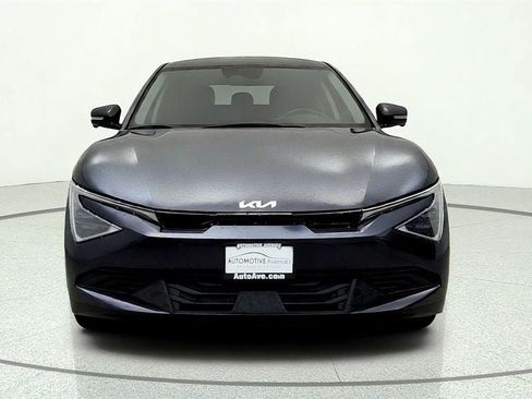 Used 2025 Kia EV6 Light w/ Light LR Technology Package RWD image 2
