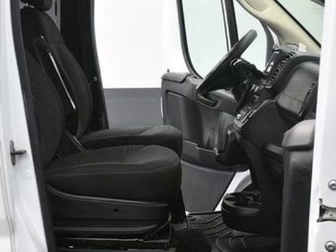 Used 2023 RAM ProMaster 2500 FWD image 10