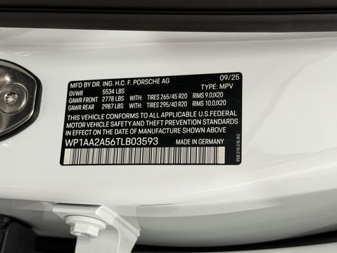 New 2026 Porsche Macan Turbo image 58