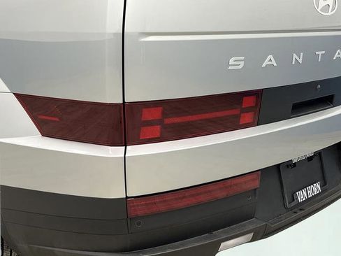 Used 2025 Hyundai Santa Fe SEL image 11