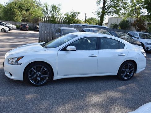 Used 2014 Nissan Maxima 3.5 SV w/ Sport Package FWD image 3