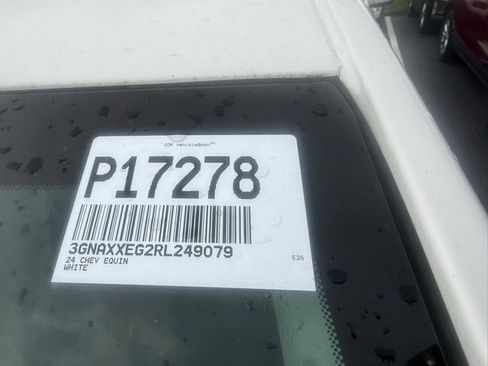 Used 2024 Chevrolet Equinox Premier AWD/4WD image 10