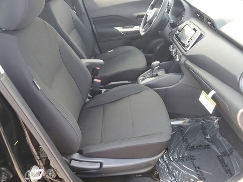 New 2025 Nissan Kicks Play S image 28
