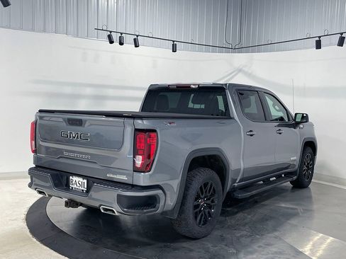 Used 2022 GMC Sierra 1500 Elevation w/ LPO, Elevation Black Package AWD/4WD image 10