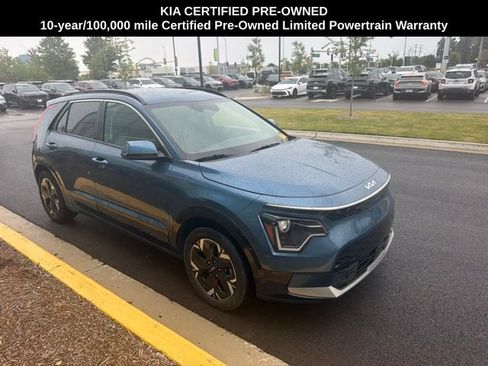 Certified 2023 Kia Niro Wind w/ Wind Preserve Package FWD image 16