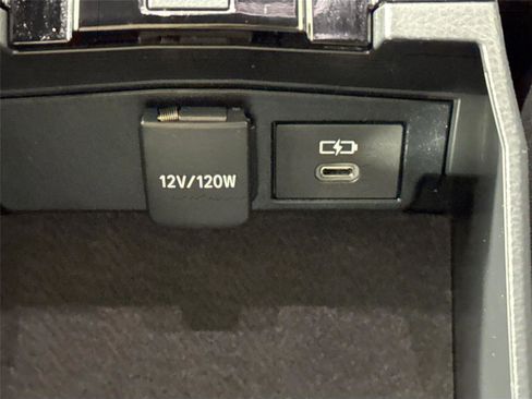 Certified 2024 Toyota Corolla SE w/ Convenience Package image 32