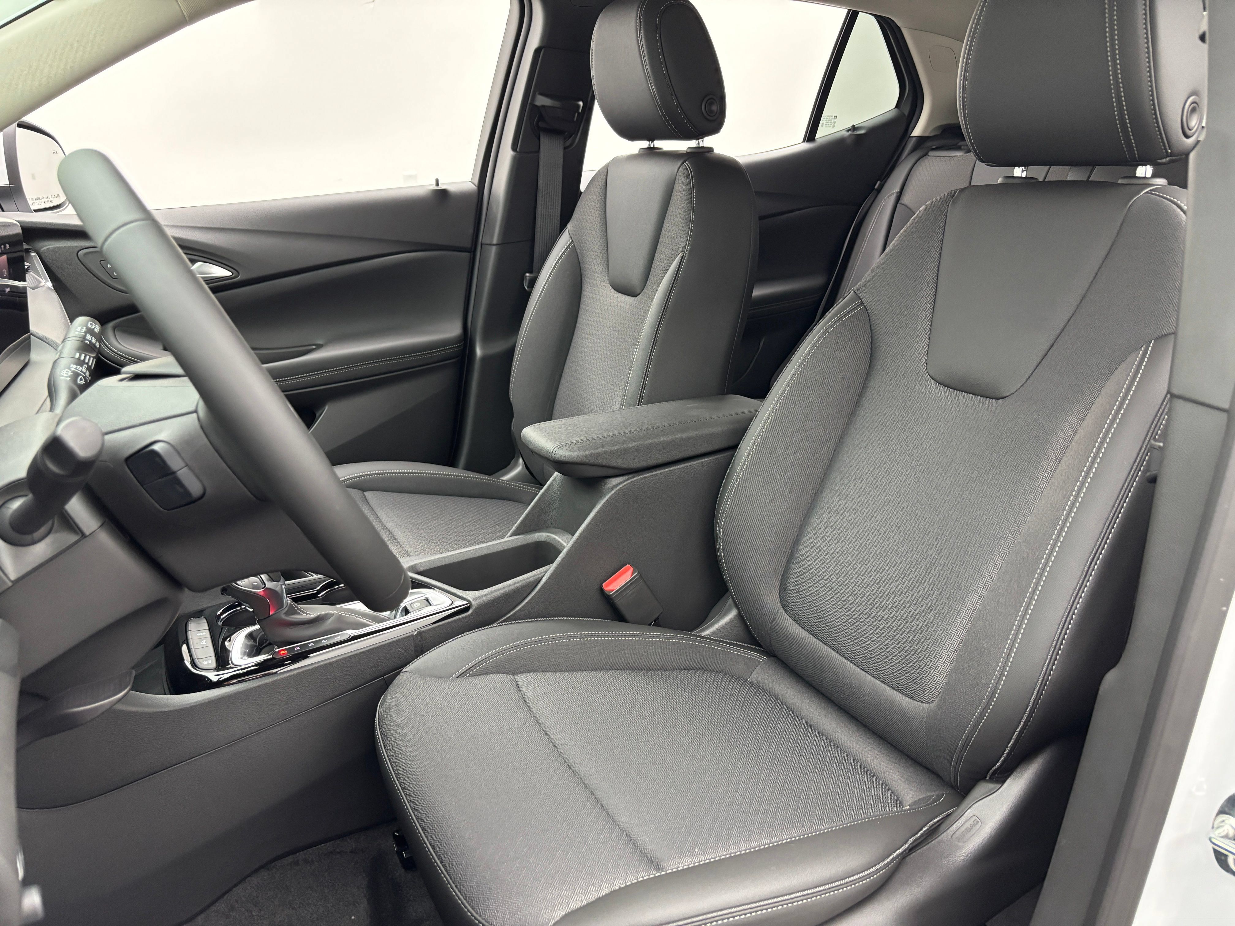 New 2026 Buick Encore GX Preferred w/ Advanced Technology Package FWD image 17