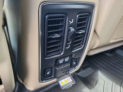 Used 2018 Dodge Durango Citadel w/ Technology Group AWD/4WD image 15