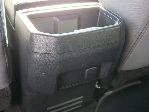 Used 2025 Toyota Tacoma TRD Off-Road image 14