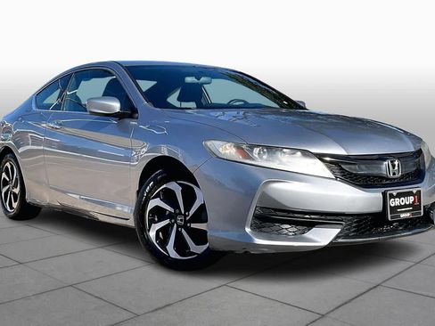 Used 2017 Honda Accord LX-S image 2