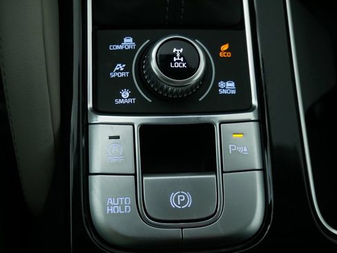Used 2025 Kia Telluride EX X-Line AWD/4WD image 32