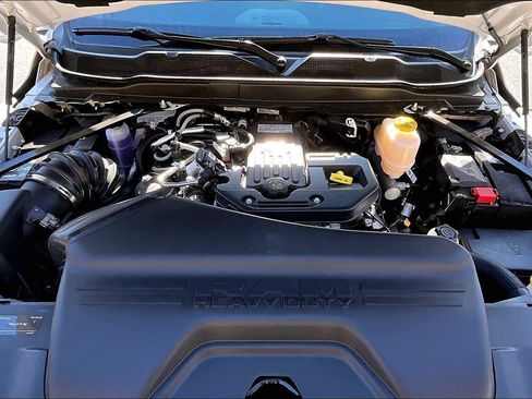 New 2026 RAM 4500 Laramie w/ Laramie Trim Package AWD/4WD image 11