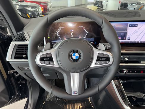 New 2026 BMW X5 sDrive40i w/ M Sport Package RWD image 16