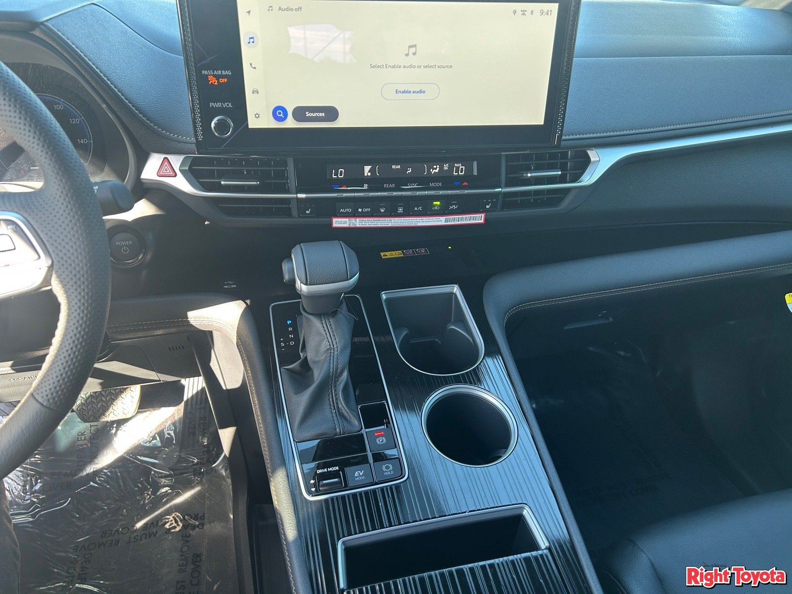 New 2026 Toyota Sienna XLE Woodland Edition AWD/4WD image 24
