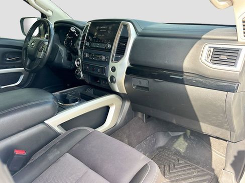 Used 2021 Nissan Titan SV w/ SV Convenience Package AWD/4WD image 27