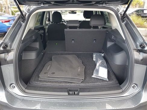 Certified 2025 Volkswagen Tiguan S image 6