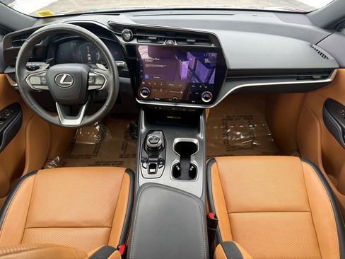 Used 2023 Lexus RZ 450e Premium w/ Technology Package image 14