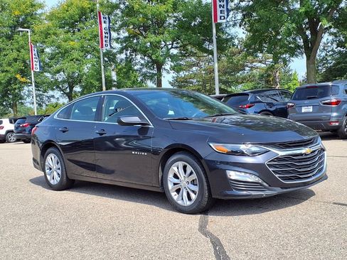 Used 2023 Chevrolet Malibu LT FWD image 3