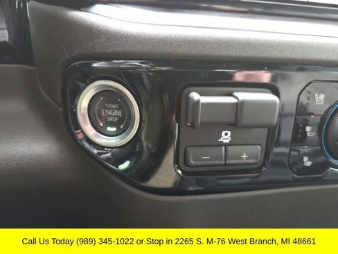 Used 2024 Chevrolet Silverado 2500 LTZ w/ LTZ Convenience Package AWD/4WD image 34