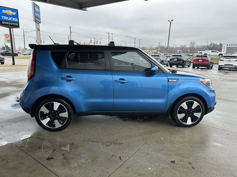 Used 2017 Kia Soul + w/ Designer's Package image 4