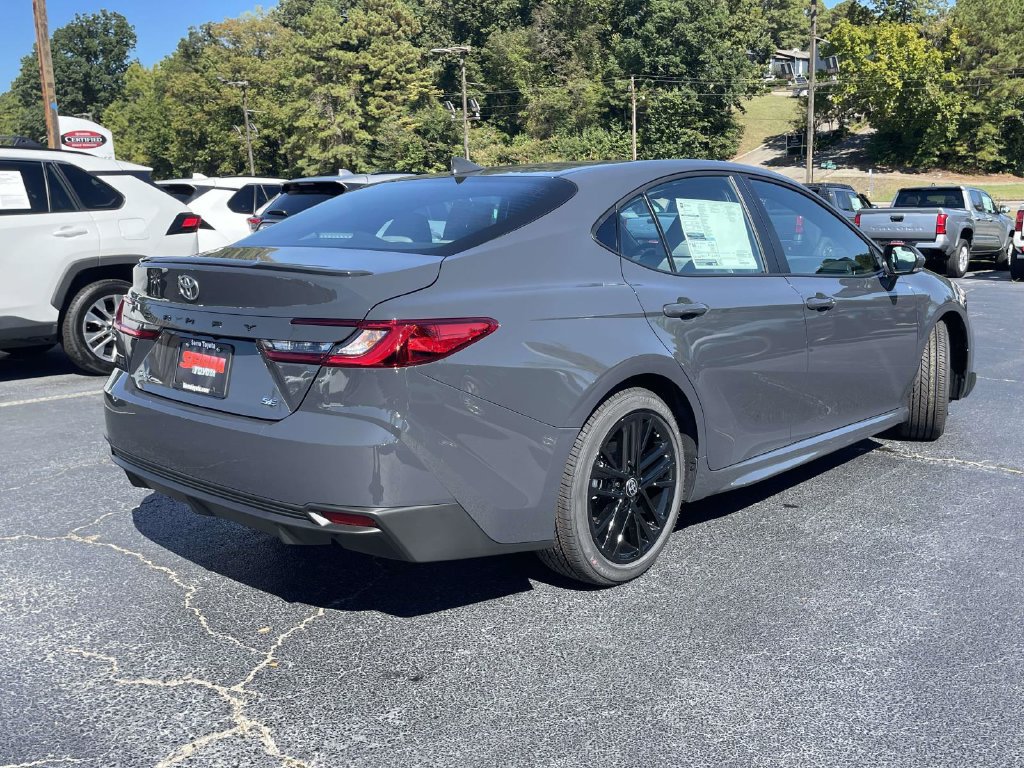New 2026 Toyota Camry SE w/ Convenience Package FWD image 3