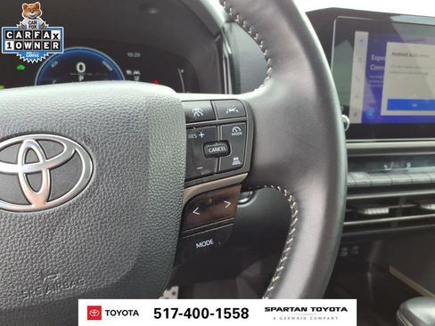 Used 2025 Toyota Camry SE FWD image 18