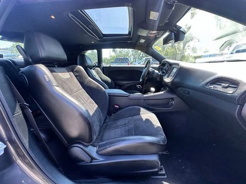 Used 2020 Dodge Challenger R/T Scat Pack RWD image 29