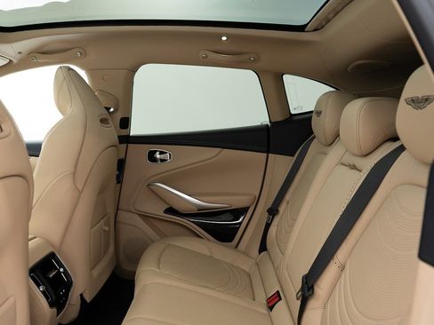 Used 2023 Aston Martin DBX 707 image 24