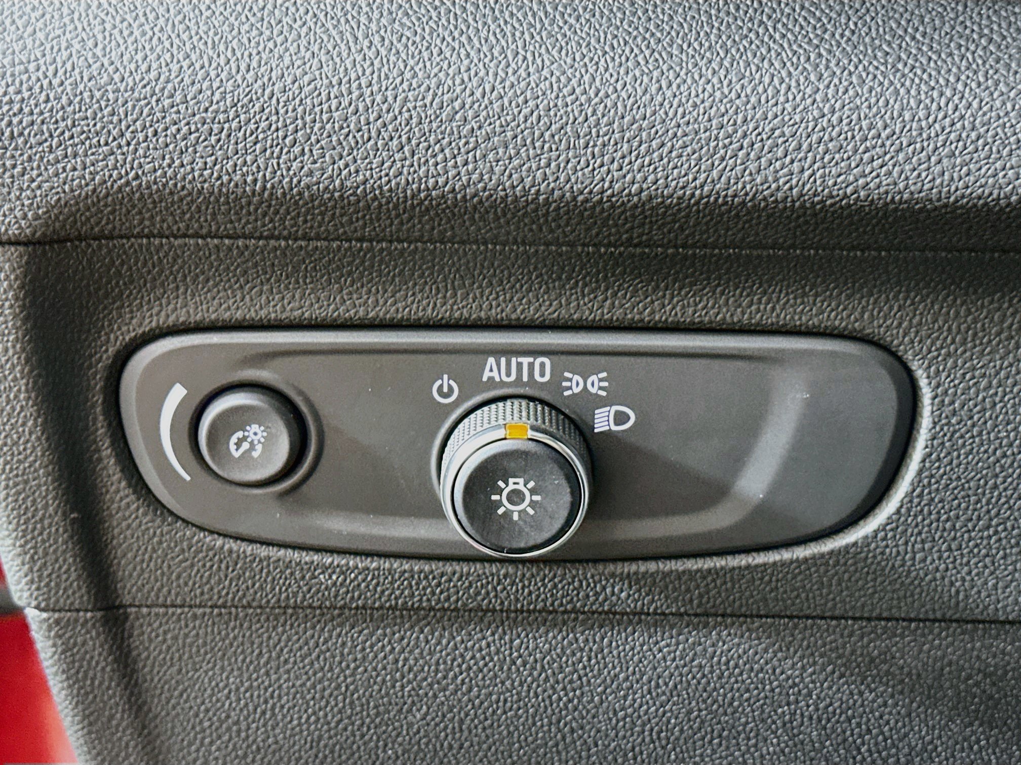 Used 2023 Buick Envision Preferred w/ Sport Touring Package AWD/4WD image 17