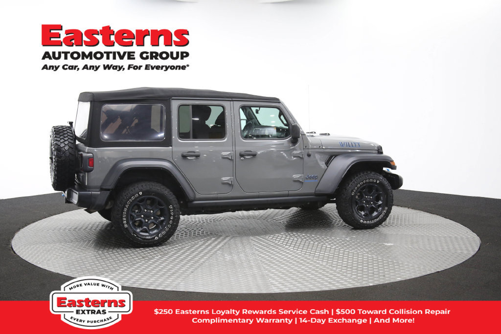 Used 2023 Jeep Wrangler Unlimited w/ Cold Weather Group AWD/4WD image 46