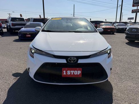 Used 2020 Toyota Corolla LE FWD image 2