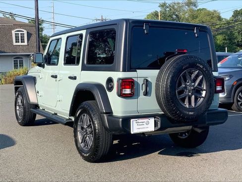 Used 2024 Jeep Wrangler Unlimited Sport AWD/4WD image 3