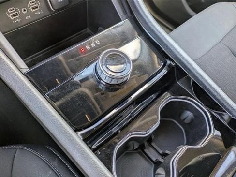 Used 2023 Jeep Grand Cherokee L Laredo image 12