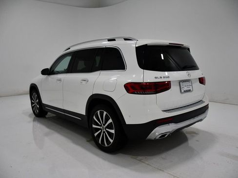 Certified 2022 Mercedes-Benz GLB 250 4MATIC image 3