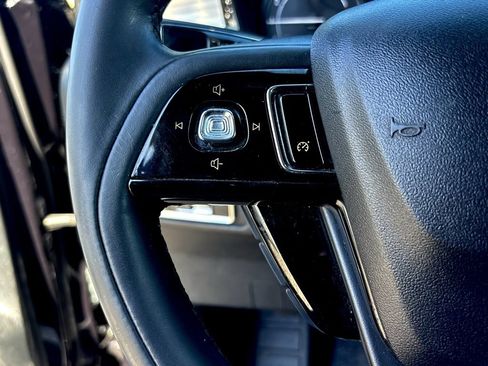 Used 2021 Lincoln Corsair FWD w/ Convenience Package image 17